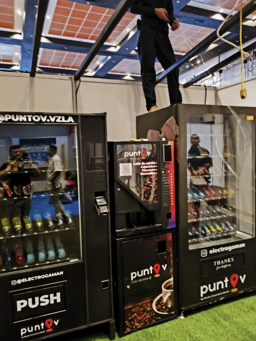 Stand PuntoV en ExpoFedecámaras Carabobo 2024
